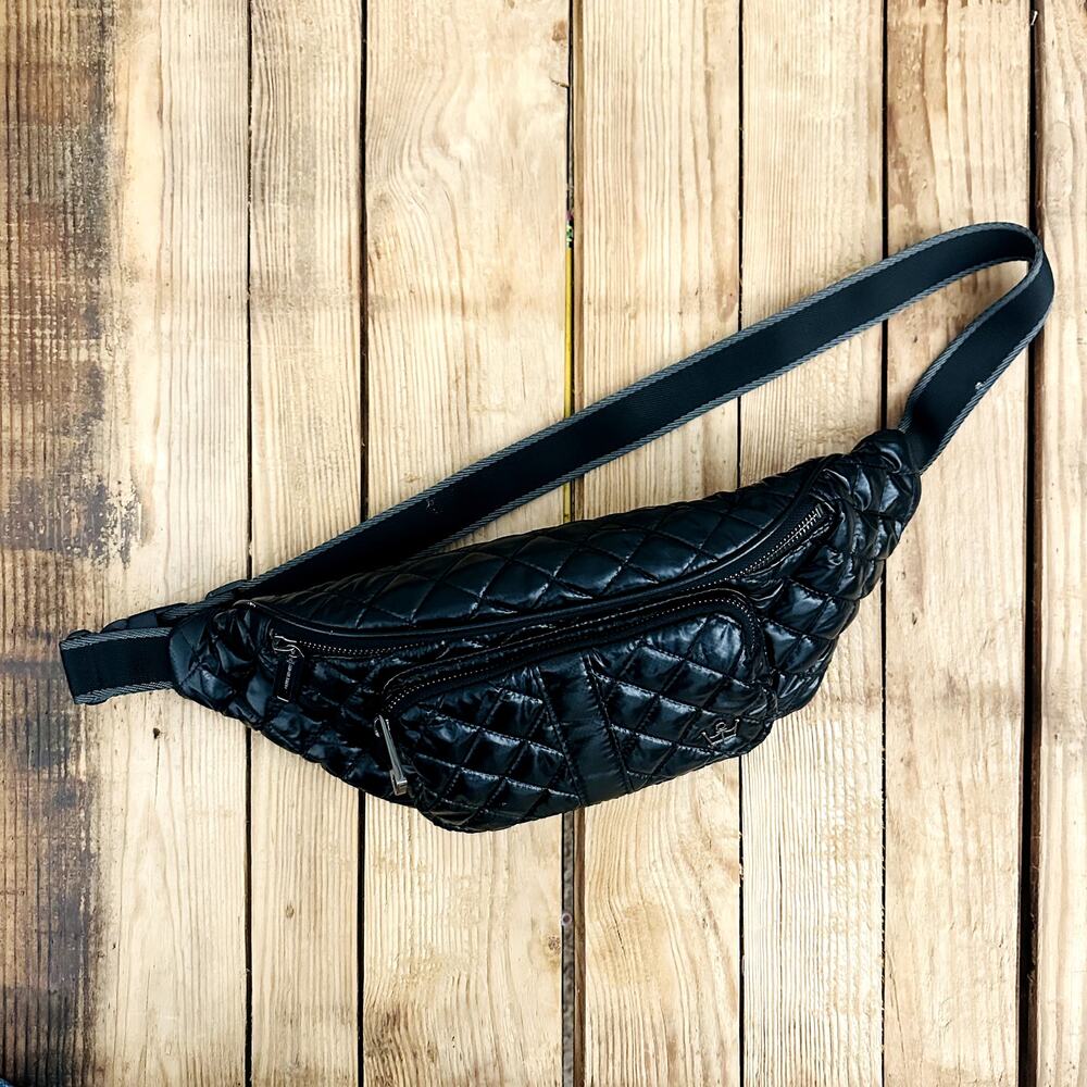 Oliver Thomas Quilted Crossbody Bag - Stylish‎ & Versatile!